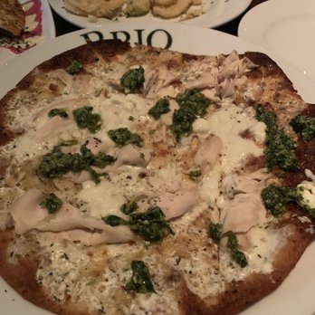 Brio Italian Grille - Chicken Pesto Flatbread - Italian Near Me - Newark, Delaware Brio Italian Grille - Chicken Pesto Flatbread - Italian Near Me - Newark, Delaware