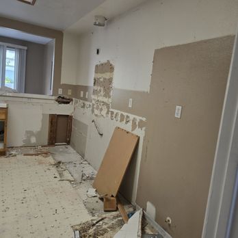 Santos Cleaning Services - Carpet Cleaning Near Me - Escondido, California