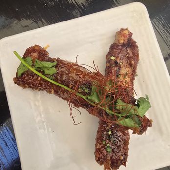 Momosan Waikiki - Sticky Ribs - Ramen Near Me - Honolulu, Hawaii