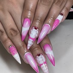 Earl's Nail Spa Salon
