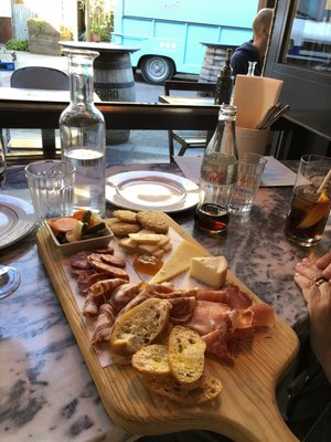 Bar Douro London Bridge by null