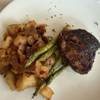 Belford's Savannah - Filet, Fries, Asparagus - Steakhouses Near Me - Savannah, Georgia Belford's Savannah - Filet, Fries, Asparagus - Steakhouses Near Me - Savannah, Georgia