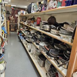 Strike Your Fancy Thrift Store - Kitchenware