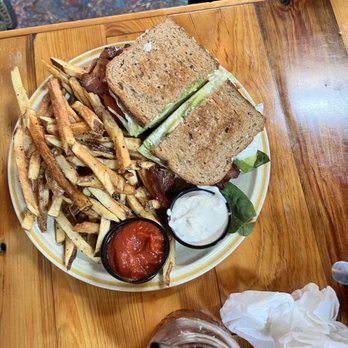 The Quarry Bisbee - Blt - Gastropubs Near Me - Bisbee, Arizona
