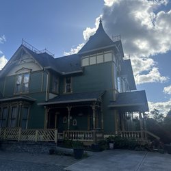 Swantown Inn - The exterior !