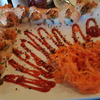 Mariscos Rocamar - Cloi roll.  Presentation was beautiful.. - Mexican Near Me - La Puente, California