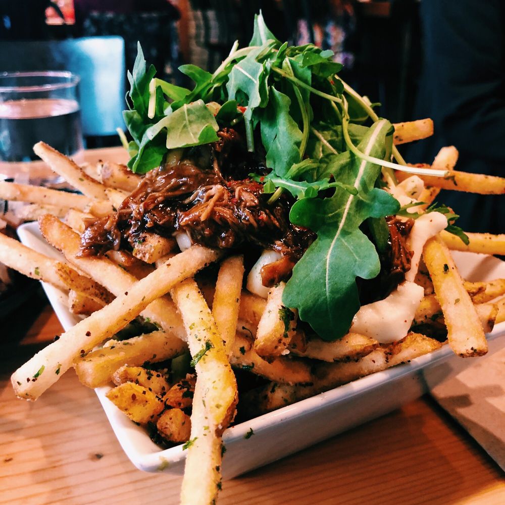 Block Kitchen + Bar - Poutine - Sandwiches Near Me - Banff, Alberta