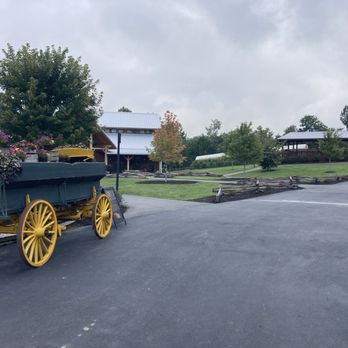 Jeter Mountain Farm - Pick Your Own Farms Near Me - Hendersonville, North Carolina
