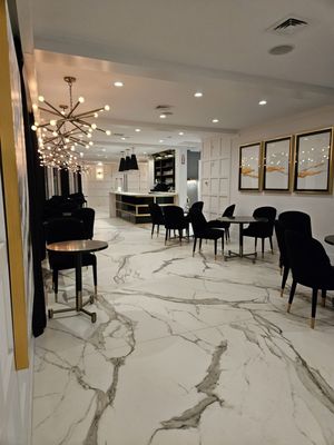 Water's Edge Centerport by null