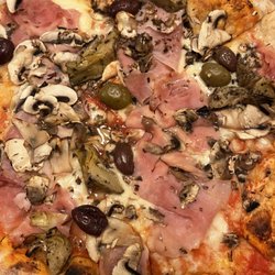 Venezia - Pizza ( Ham, artichoke hearts, olives, mozzarella)