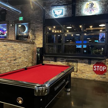 Hanks Chop Shop - Pool table - Casinos Near Me - West Yellowstone, Montana Hanks Chop Shop - Pool table - Casinos Near Me - West Yellowstone, Montana