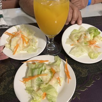 Mee Thai Restaurant - Welcoming salad - Thai Near Me - Orlando, Florida Mee Thai Restaurant - Welcoming salad - Thai Near Me - Orlando, Florida