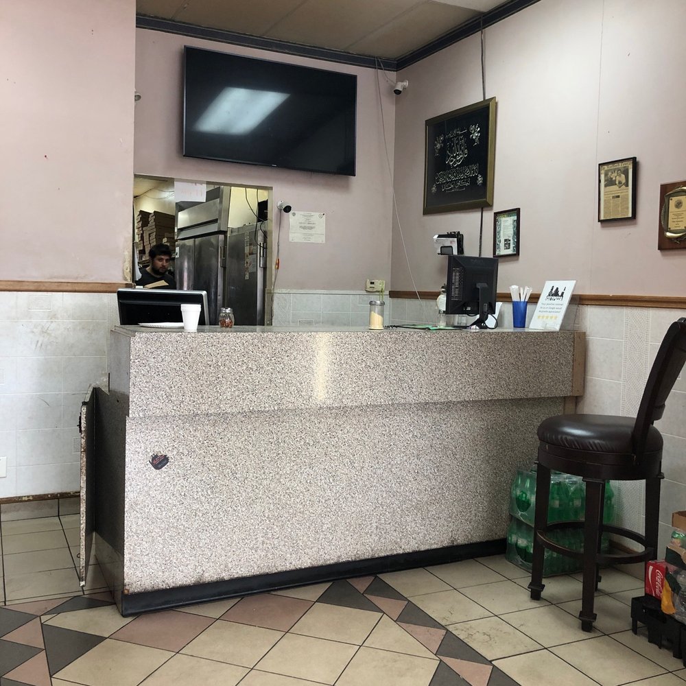 City Pizza - Messy - Pizza Near Me - Hartford, Connecticut