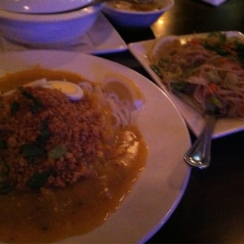 Gerry's Grill - Double different Pancits. - Filipino Near Me - Artesia, California