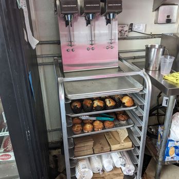JoAnn's Cafe - Milkshake and muffins - American Near Me - South San Francisco, California