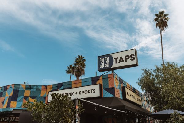 33 Taps Silver Lake by null