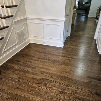 Vin's Hardwood Floors - a hardwood floor in a home - Flooring Near Me Vin's Hardwood Floors - a hardwood floor in a home - Flooring Near Me