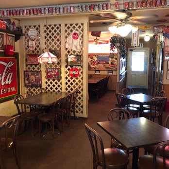Kacey's Twin Eatery - Inside decor - Pizza Near Me - Whiteland, Indiana Kacey's Twin Eatery - Inside decor - Pizza Near Me - Whiteland, Indiana