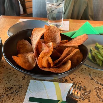 360 Rooftop Bar - House Chips - Lounges Near Me - St. Louis, Missouri