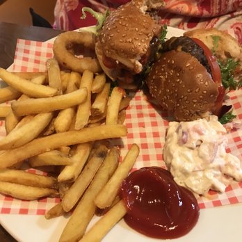 Crown Inn - Great fries and an awful burger - Pubs Near Me - Bridgnorth, SHR Crown Inn - Great fries and an awful burger - Pubs Near Me - Bridgnorth, SHR