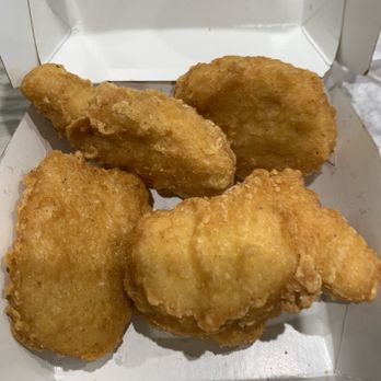 McDonald's - The famous 6 pc. Chicken McNuggets - Fast Food Near Me - San Diego, California McDonald's - The famous 6 pc. Chicken McNuggets - Fast Food Near Me - San Diego, California