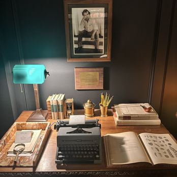 Hotel 1928 - Memorial in Library - Hotels Near Me - Waco, Texas