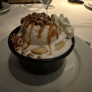 Steak 48 - Ultimate Warm Vanilla Caramel Cake - Steakhouses Near Me - Beverly Hills, California Steak 48 - Ultimate Warm Vanilla Caramel Cake - Steakhouses Near Me - Beverly Hills, California