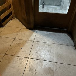 Gold's Gym - Sauna for reference