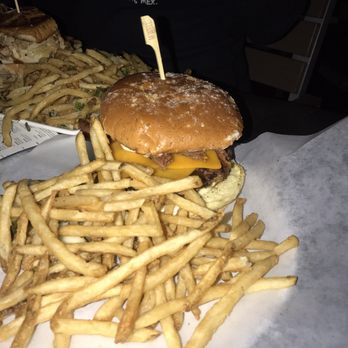 Yard House - BBQ bacon cheddar burger - Bars Near Me - Long Beach, California Yard House - BBQ bacon cheddar burger - Bars Near Me - Long Beach, California