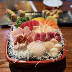 O Sushi - Sashimi Combo (25 Pieces)