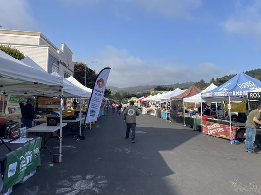 Coastside Farmer's Market, [100 - 899] Rockaway Beach Ave