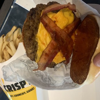 Carl's Jr - Burgers Near Me - Clovis, California