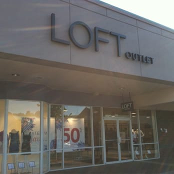 LOFT Outlet - Women's Clothing Near Me - Troutdale, Oregon