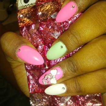 Lori's Nails & Spa - Nail Salons Near Me - Brampton, Ontario