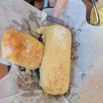 Luigi's Italian Restaurant - Bread sticks - Pizza Near Me - Eustis, Florida