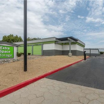 Extra Space Storage - Alternate Beauty Image - Extra Space Storage at 1960 S San Dimas Canyon Rd, La Verne, CA 91750 - Self Storage Near Me - La Verne, California