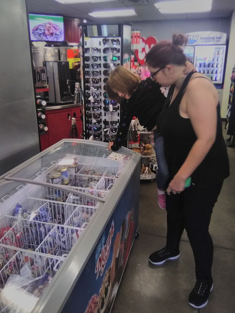 HUTCH’S 39 Photos 320 S Clarence Nash, Watonga, Oklahoma Gas