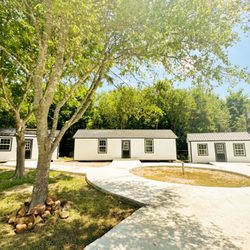 Discovery Point Retreat - Therapy buildings