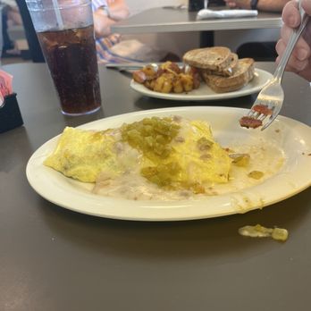 Eggs Up Grill - Texas Farmhouse Omelet - Breakfast & Brunch Near Me - Johnson City, Tennessee