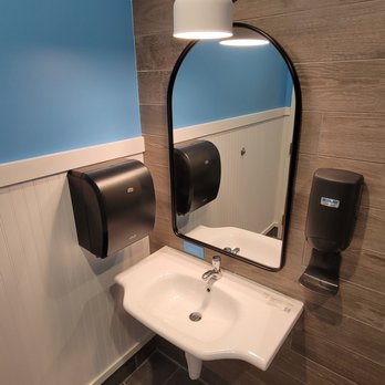 Mendocino Farms - Nice restrooms, locking, unisex - Sandwiches Near Me - Dallas, Texas Mendocino Farms - Nice restrooms, locking, unisex - Sandwiches Near Me - Dallas, Texas