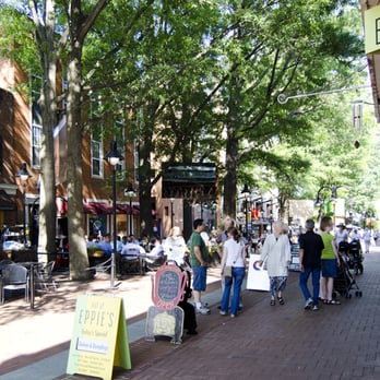 Amy Bender Webb - Charlottesville's Downtown Mall - Real Estate Agents Near Me - Charlottesville, Virginia