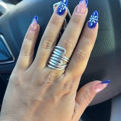 Queena’s Nail Bar