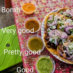 Food 4 Less Taco Stand - La salsa