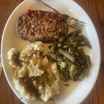 Cracker Barrel Old Country Store - Breakfast & Brunch Near Me - Downingtown, Pennsylvania
