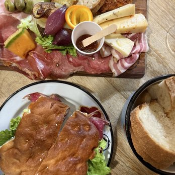 La Prosciutteria - Wine Bars Near Me - Bologna, BO