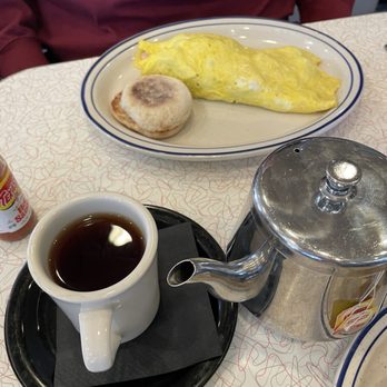 Honey Butter's Kitchen - Lumberjack omelette - American Near Me - Williamsburg, Virginia Honey Butter's Kitchen - Lumberjack omelette - American Near Me - Williamsburg, Virginia