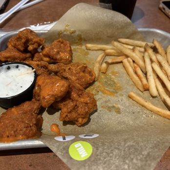 Buffalo Wild Wings - Chicken Wings Near Me - Columbia, South Carolina Buffalo Wild Wings - Chicken Wings Near Me - Columbia, South Carolina