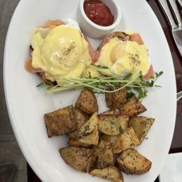 Eggs Benedict