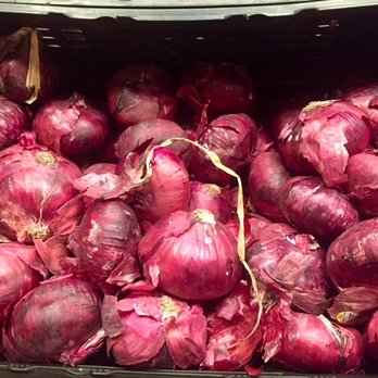 H-E-B - Rotting red onions - Grocery Near Me - Austin, Texas