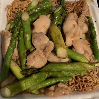 Golden Eagle Chinese Restaurant - Chicken asparagus cake noodle - Seafood Near Me - Honolulu, Hawaii